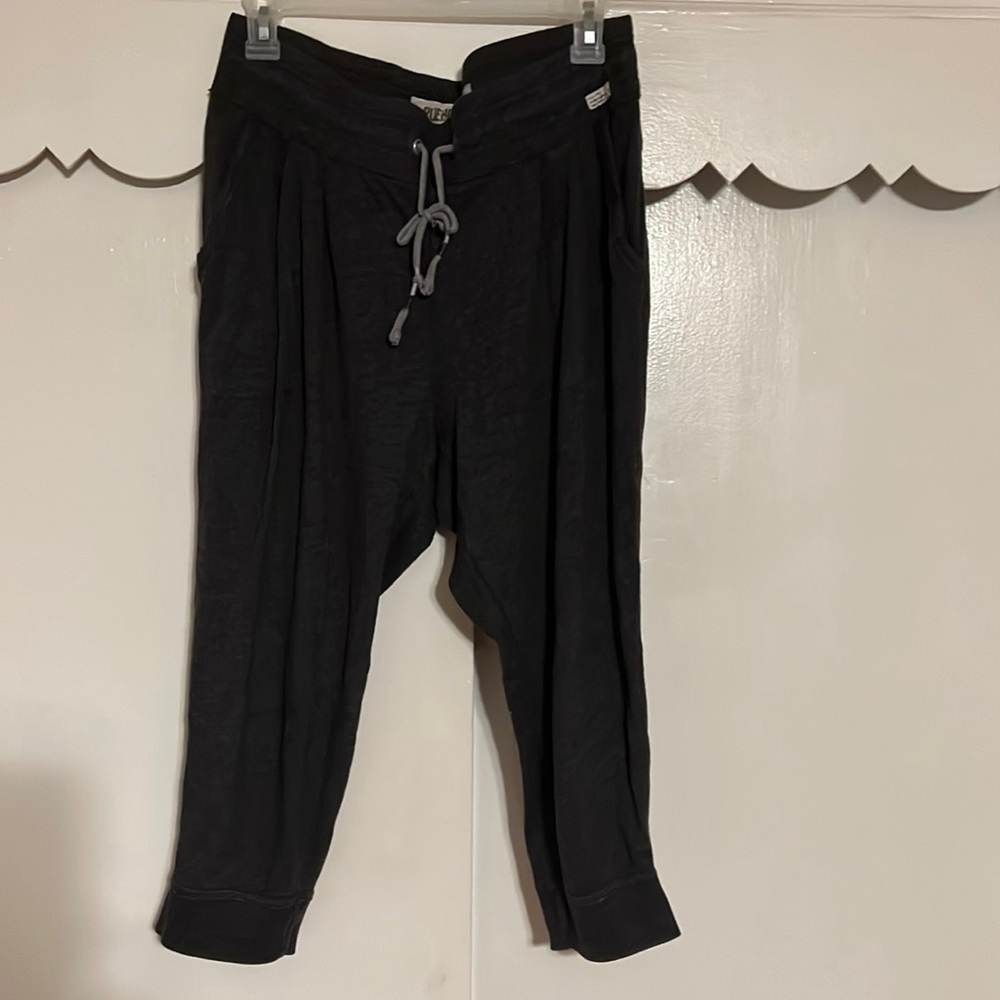 Ruehl Jogger Cropped Sweatpants
